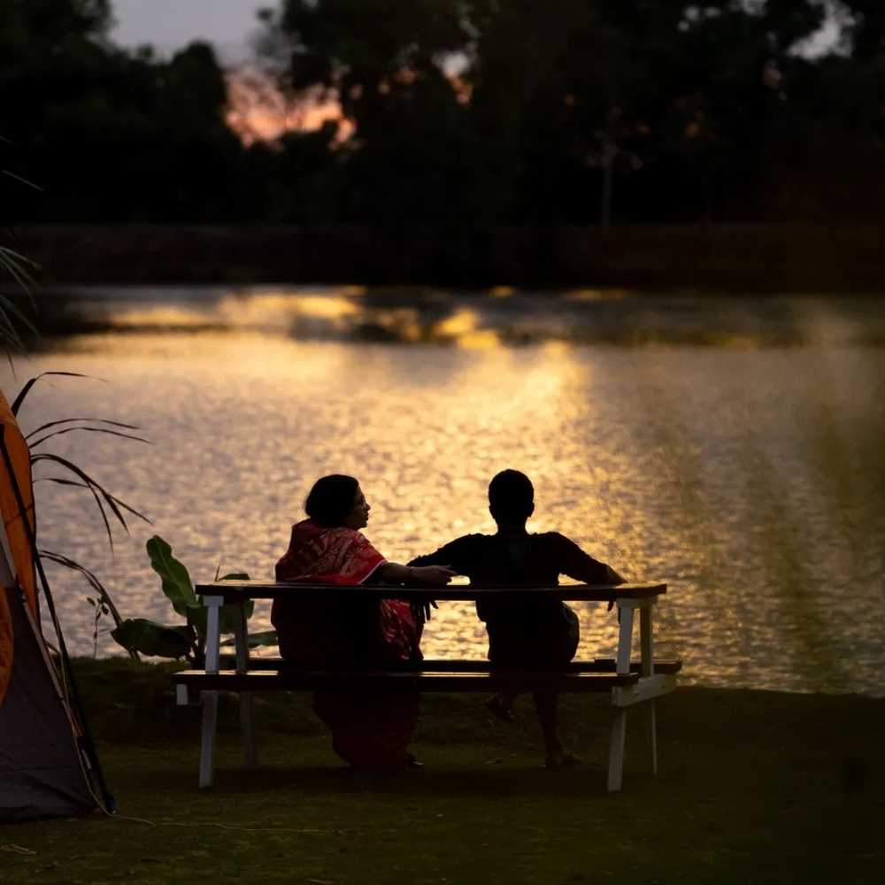 From Nature Trails to Lakeside Sunsets , A Day Full of Moments